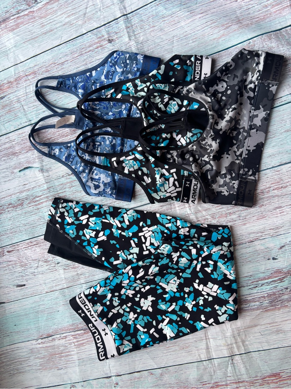 GIRLS Under Armour camouflage 3 sports bra 1 pair leggings set Bundle Youth M